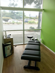 Image of chiropractic room at North Lakes Chiropractic